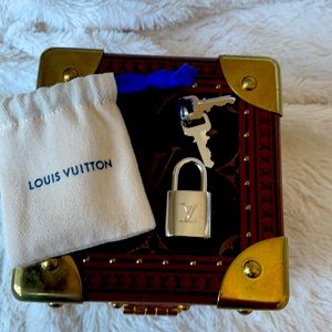 Brand new LV Lock. 🔐